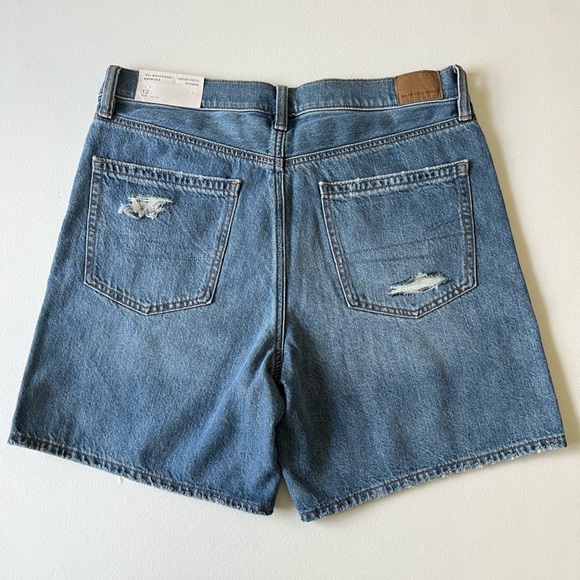 American Eagle '90s BOYFRIEND
BERMUDA
COMFORT STRETCH
WAISTBAND size 12 NWT - Picture 2 of 7